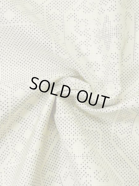 Photo11: M0808B Vintage Japanese women   Ivory OSHIMA-TSUMUGI / Silk. Quadrangle,   (Grade C) (11)