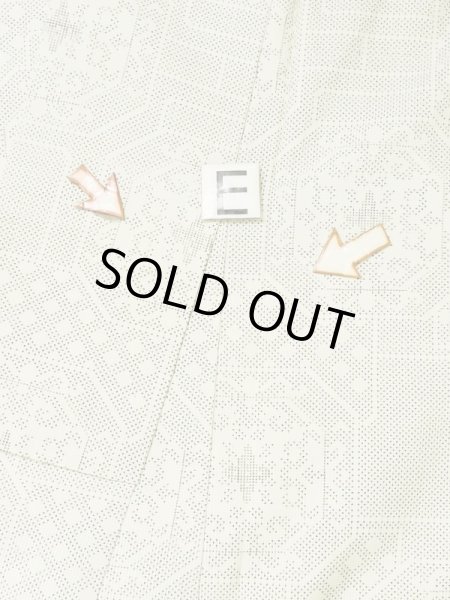 Photo18: M0808B Vintage Japanese women   Ivory OSHIMA-TSUMUGI / Silk. Quadrangle,   (Grade C) (18)