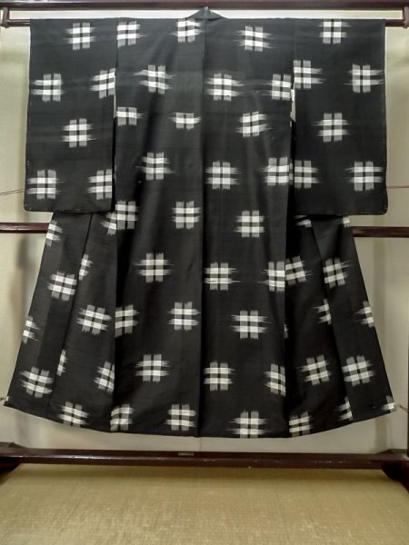 Photo1: M0818B Vintage Japanese women   Black HITOE unlined / Silk. Parallel Cross,   (Grade C) (1)