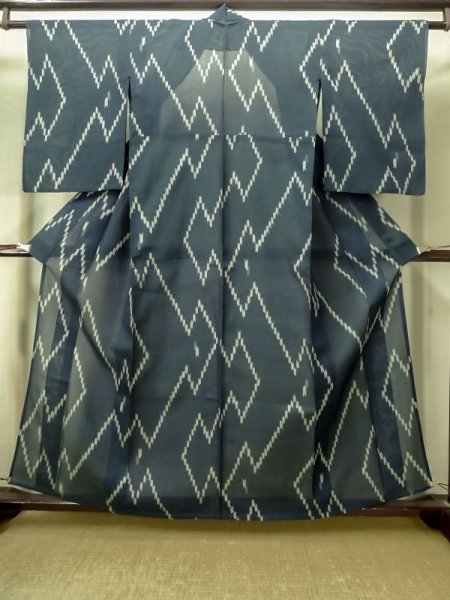 Photo1: M0818D Vintage Japanese women   Navy Blue HITOE unlined / Silk.  Arrow feathers pattern  (Grade D) (1)