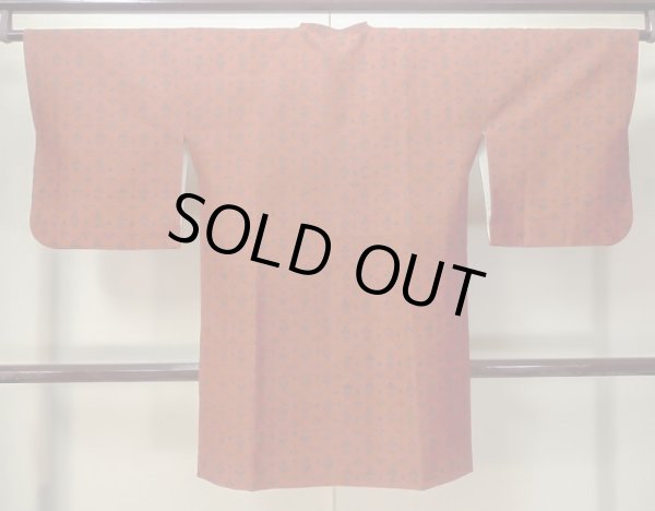 Photo2: M0829C Vintage Japanese women   Vermilion MICHIYUKI outer coat / Silk. Abstract pattern   (Grade C) (2)