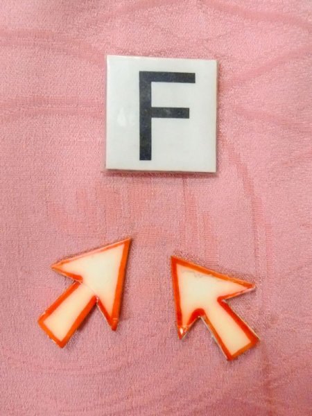 Photo22: M0907I Antique Japanese women   Pink HAORI short jacket / Silk. KIRI paulownia Based woven pattern: Bamboo leaf, Lozenges pattern  (Grade C) (22)