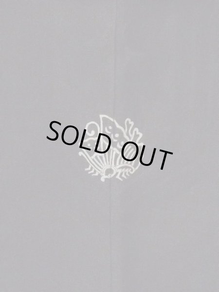 Photo5: M0907J Antique Japanese women   Black HAORI short jacket / Silk. Pine tree/branch/needle,   (Grade C) (5)