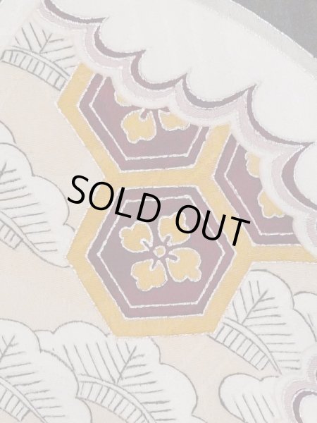 Photo8: M0907J Antique Japanese women   Black HAORI short jacket / Silk. Pine tree/branch/needle,   (Grade C) (8)