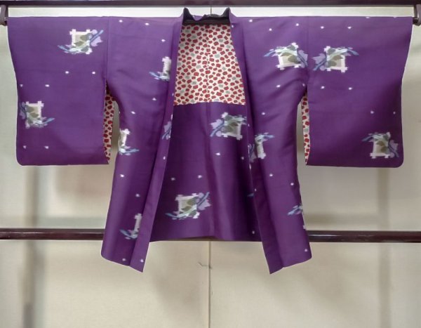 Photo1: M0907N Antique Japanese women  Vivid Purple HAORI short jacket / Silk. Abstract pattern   (Grade C) (1)