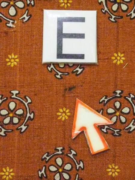 Photo16: M0907Q Antique Japanese women Dark Vivid Orange HAORI short jacket / Silk. Flower,   (Grade C) (16)