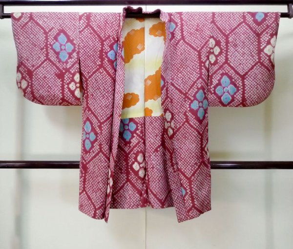 Photo1: M0907T Antique Japanese women Vivid Purplish Pink HAORI short jacket / Silk. Lozenges,   (Grade D) (1)