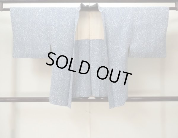 Photo2: M0907Z Vintage Japanese women  Grayish Light Blue HAORI short jacket /  Abstract pattern   (Grade B) (2)