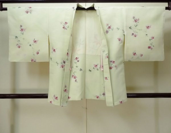 Photo1: M0908C Vintage Japanese women  Pale Yellowish Green HAORI short jacket / Synthetic. Flower,   (Grade C) (1)