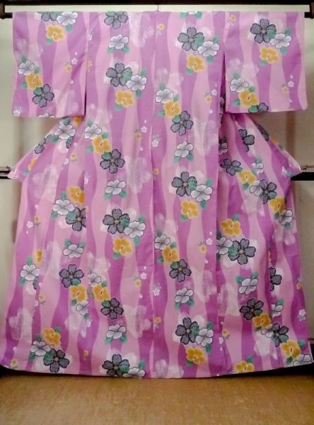 Photo1: M0914E Used Japanese women   Pink YUKATA summer(made in Other than Japan) / Cotton. Flower, Hibiscus pattern  (Grade C) (1)
