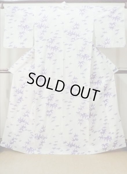 Photo1: M0914L Used Japanese women   White YUKATA summer(made in Other than Japan) / Cotton. Flower,   (Grade C) (1)