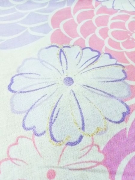 Photo10: M0914S Used Japanese women   Ivory YUKATA summer(made in Other than Japan) / Cotton. Flower   (Grade B) (10)