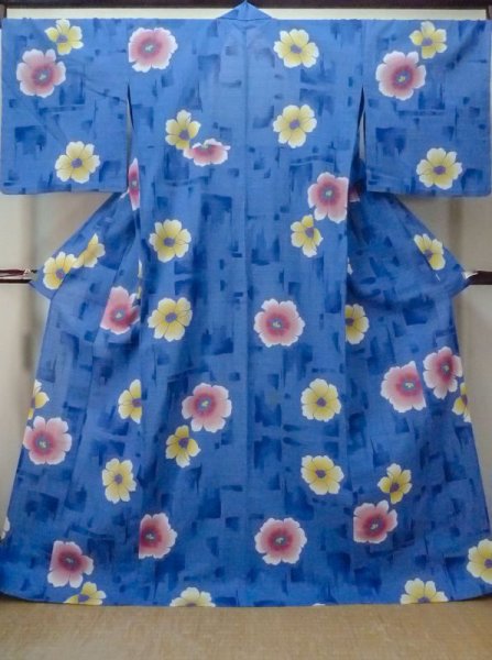 Photo1: M0915B Used Japanese women   Blue YUKATA summer(made in Japan) / Cotton. Flower,   (Grade C) (1)
