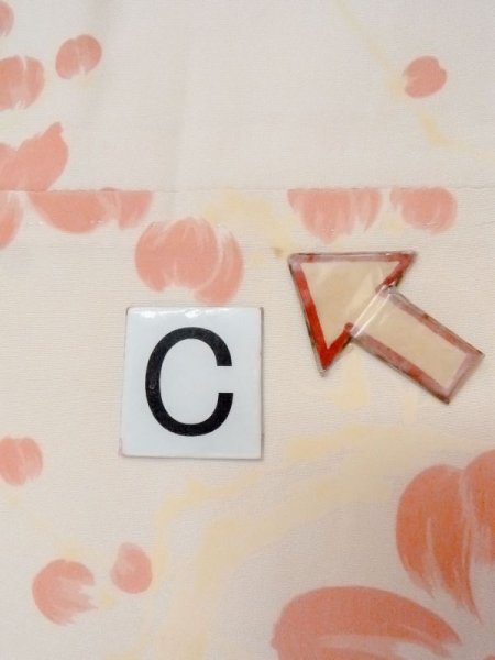 Photo17: M0922B Antique Japanese women   Ivory JUBAN undergarment / Silk. Flower,   (Grade C) (17)