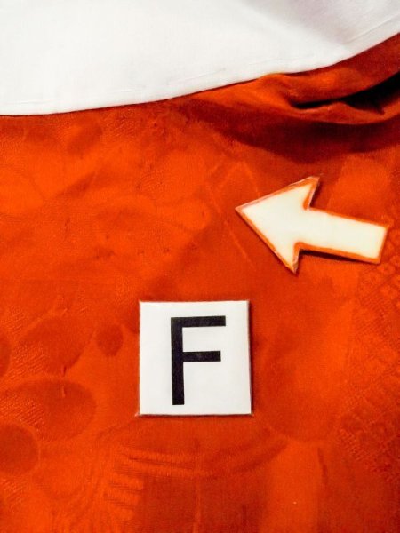 Photo19: M0922N Antique Japanese women   Vermilion JUBAN undergarment / Silk. Flower, There is an impression from use.  (Grade D) (19)