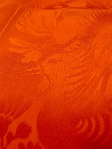 Photo10: M0922P Antique Japanese women   Red JUBAN undergarment / Silk.  Based woven pattern : Birds, curved lines pattern  (Grade B) (10)