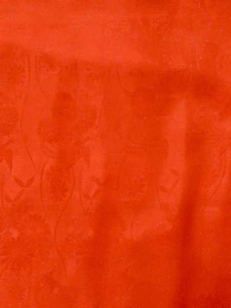 Photo3: M0922U Antique Japanese women   Vermilion JUBAN undergarment / Silk.  Aging deterioration. There is an impression from use. Based woven pattern : Curved lines, Padding at the hem.  (Grade D) (3)
