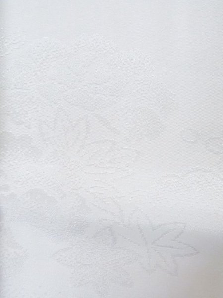 Photo6: M0923D Used Japanese women   White JUBAN undergarment / Synthetic.  Based woven pattern: Pine tree, Bamboo leaf, Cloud  (Grade C) (6)