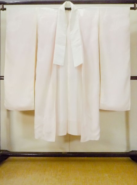 Photo1: M1003G Vintage Japanese women  Pale Pink JUBAN undergarment / Silk. Stream   (Grade C) (1)