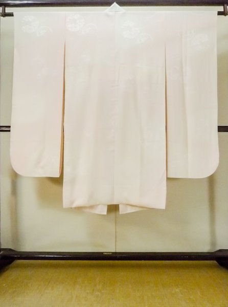 Photo2: Mint M1003K Vintage Japanese women Pale Light Pink JUBAN undergarment / Silk.  Based woven pattern: Bamboo leaft, Cloud, Gradation  (Grade A) (2)