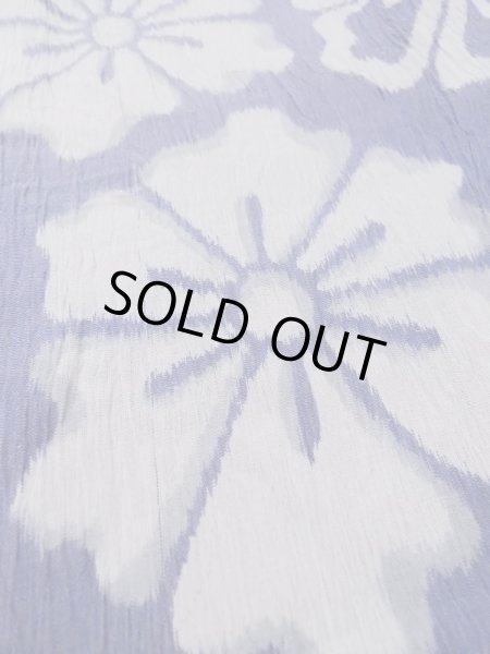 Photo8: M1010H Vintage Japanese women   Indigo Blue OJIYACHIJIMI / Linen. Flower There is an impression from use.  (Grade D) (8)