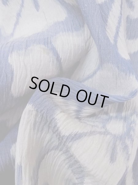 Photo11: M1010H Vintage Japanese women   Indigo Blue OJIYACHIJIMI / Linen. Flower There is an impression from use.  (Grade D) (11)