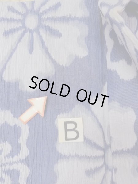 Photo15: M1010H Vintage Japanese women   Indigo Blue OJIYACHIJIMI / Linen. Flower There is an impression from use.  (Grade D) (15)