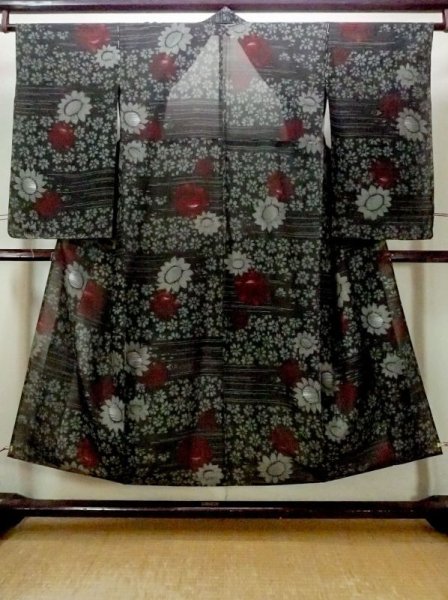 Photo1: M1010M Antique Japanese women   Black HITOE unlined / Silk. Flower,   (Grade D) (1)