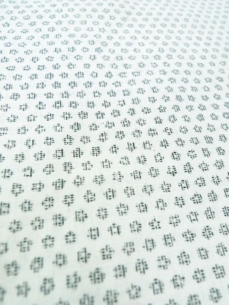 Photo6: M1011C Vintage Japanese   Black Men's Kimono / Silk. Geometrical pattern   (Grade C) (6)