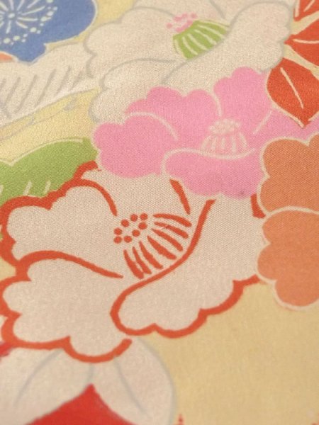 Photo11: M1108A Antique Japanese women   Red Kids / Silk. Peony, Aging deterioration. There is an impression from use.  (Grade D) (11)