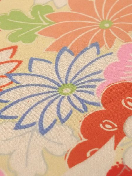 Photo12: M1108A Antique Japanese women   Red Kids / Silk. Peony, Aging deterioration. There is an impression from use.  (Grade D) (12)