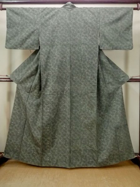 Photo1: Mint M1108U Vintage Japanese women  Grayish Green TSUMUGI pongee / Silk. Wave   (Grade A) (1)