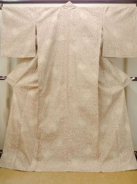 Photo1: M1109B Vintage Japanese women   Beige HITOE unlined / Silk. Flower There is an impression from use.  (Grade C) (1)