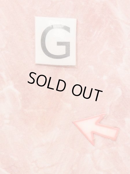 Photo18: M1121A Vintage Japanese women  Grayish Coral HAORI short jacket / Silk. Gradation,   (Grade C) (18)