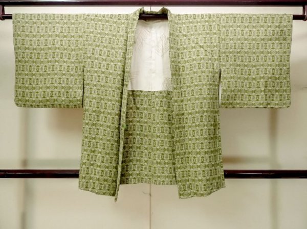 Photo1: M1121D Vintage Japanese women Pale Grayish Green HAORI short jacket / Silk. Flower,   (Grade B) (1)