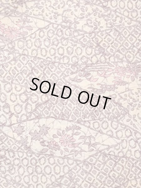 Photo3: M1121I Vintage Japanese women  Grayish Purple HAORI short jacket / Silk. Flower,   (Grade C) (3)