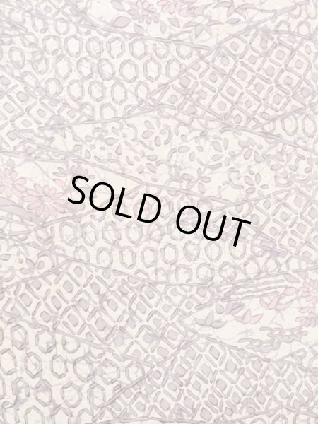 Photo4: M1121I Vintage Japanese women  Grayish Purple HAORI short jacket / Silk. Flower,   (Grade C) (4)