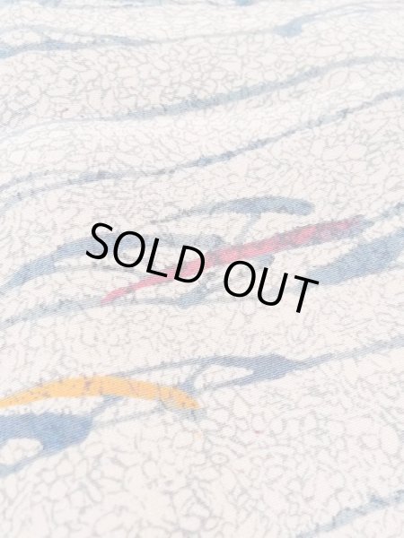 Photo9: M1121L Vintage Japanese women   Beige HAORI short jacket / Silk. Abstract pattern   (Grade B) (9)