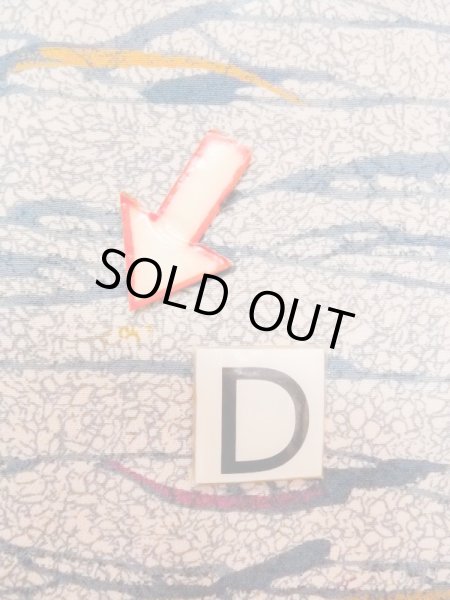 Photo17: M1121L Vintage Japanese women   Beige HAORI short jacket / Silk. Abstract pattern   (Grade B) (17)