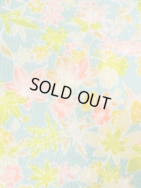 Photo4: Mint M1121O Vintage Japanese women   Multi Color HAORI short jacket / Silk. Flower,   (Grade A) (4)