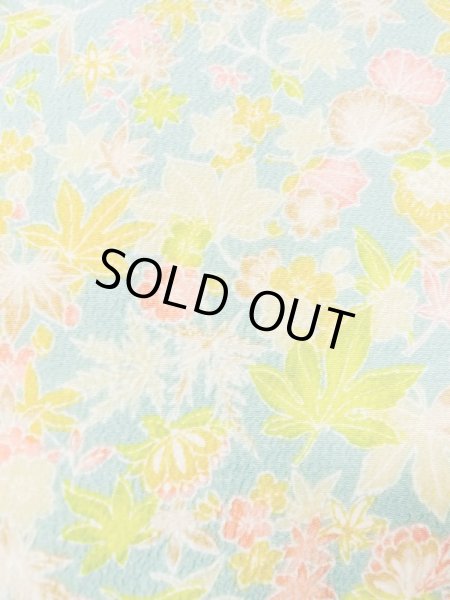 Photo5: Mint M1121O Vintage Japanese women   Multi Color HAORI short jacket / Silk. Flower,   (Grade A) (5)