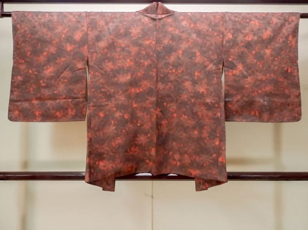 Photo2: M1121S Vintage Japanese women  Dark Red HAORI short jacket / Silk. Flower,   (Grade B) (2)