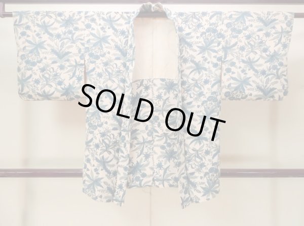 Photo1: M1121V Vintage Japanese women   Off White HAORI short jacket / Silk. Flower,   (Grade C) (1)
