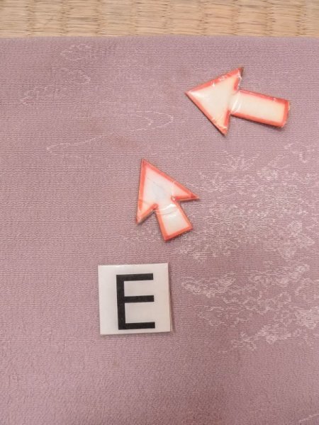 Photo17: M1121W Vintage Japanese women  Grayish Pink HAORI short jacket / Silk. Chrysanthemum,   (Grade B) (17)