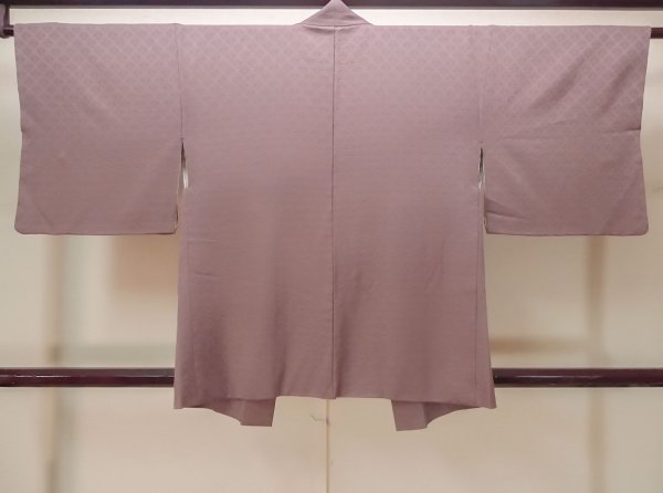 Photo2: M1122B Vintage Japanese women  Grayish Wisteria HAORI short jacket / Silk.    (Grade B) (2)