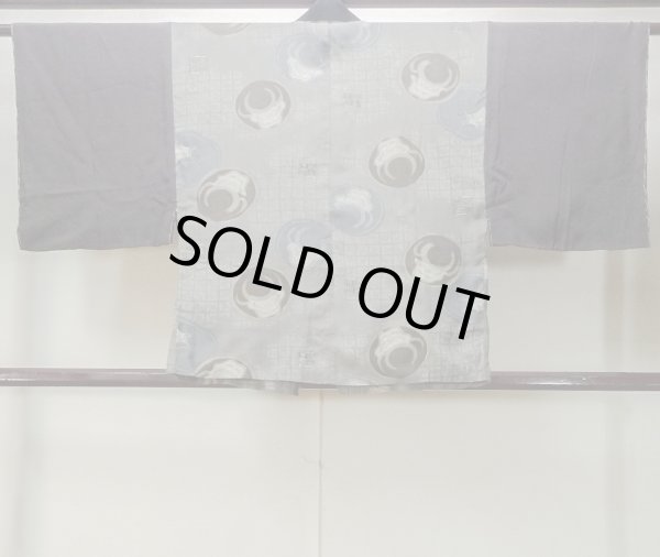 Photo2: M1128A Vintage Japanese  Dark Gray Men's Juban / Silk. Quadrangle "Daruma" design. Aging deterioration. There is an impression from use.  (Grade D) (2)