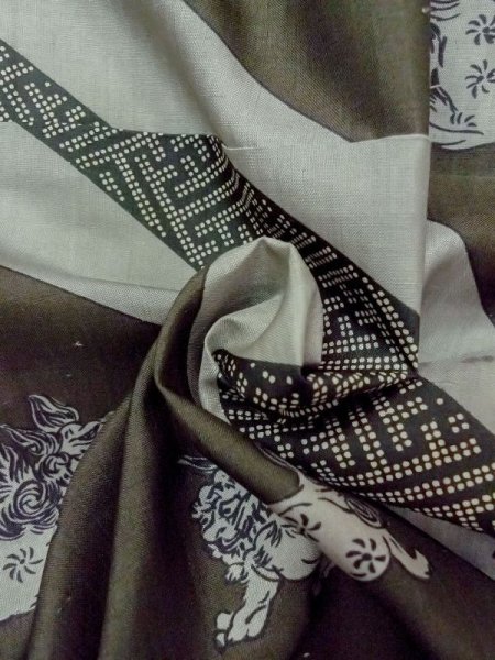 Photo8: M1128I Vintage Japanese  Grayish Green Men's Juban / Silk. Tiger,   (Grade C) (8)