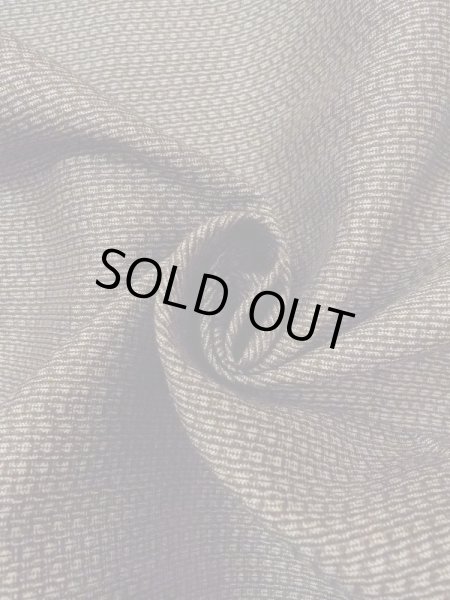 Photo7: M1128Q Vintage Japanese   Brown HAORI short jacket / Silk. Abstract pattern   (Grade C) (7)