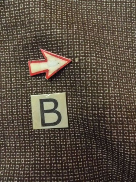 Photo17: M1128U Vintage Japanese   Brown HAORI short jacket / Silk. Abstract pattern   (Grade D) (17)