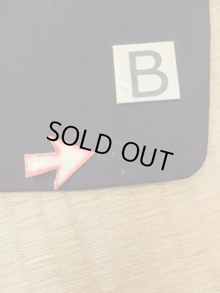 Photo16: M1128Y Vintage Japanese   Black HAORI short jacket / Silk.    (Grade B) (16)